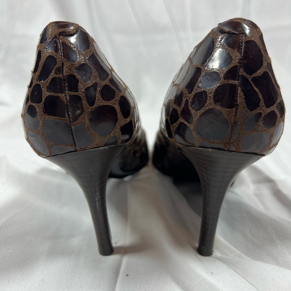 Marc Fisher Brown Giraffe Print Heels - Picture 4 of 5